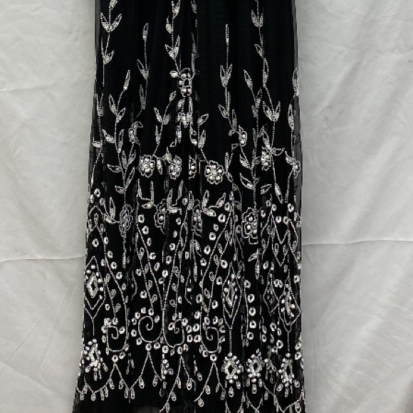 Adrianna Papell embellished fully beaded layer mesh gown - Picture 10 of 14